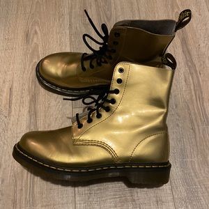 RARE Dr. Marten’s 1460 PASCAL Metallic Gold - Women’s 10